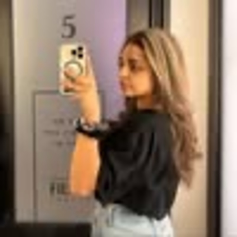 Meet your Posher, Kelly